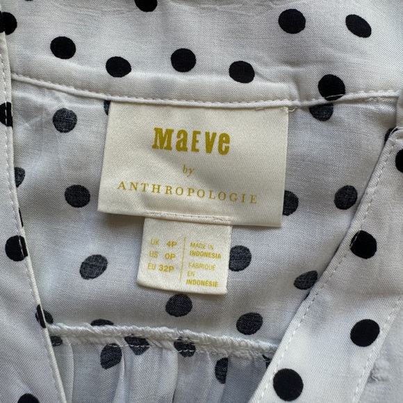 Lovely white and black polka dot Maeve blouse from Anthropologie - Picture 6 of 8